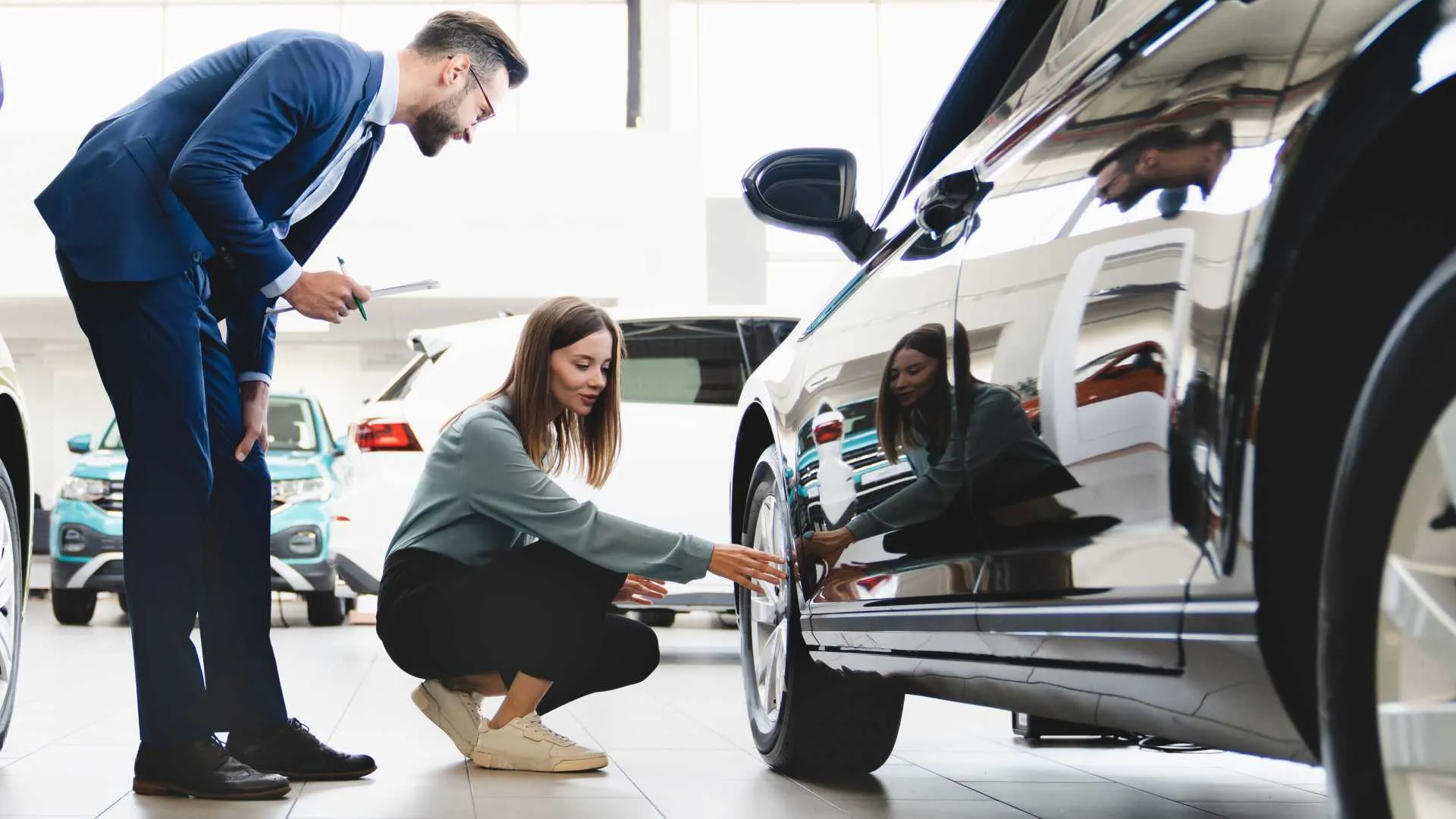 Cách kiểm tra xe trước khi nhận để tránh phát sinh chi phí